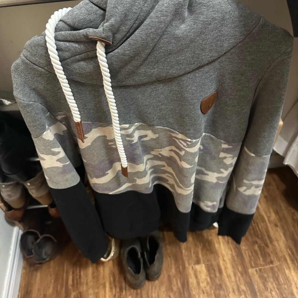 Wanakome sweatshirt